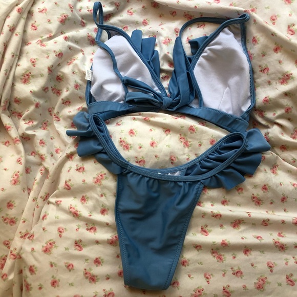 Zaful Sexy Ruffle Two Piece Bikini - Picture 4 of 5